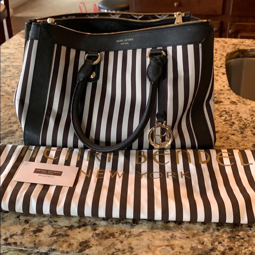 Henri Bendel Purse